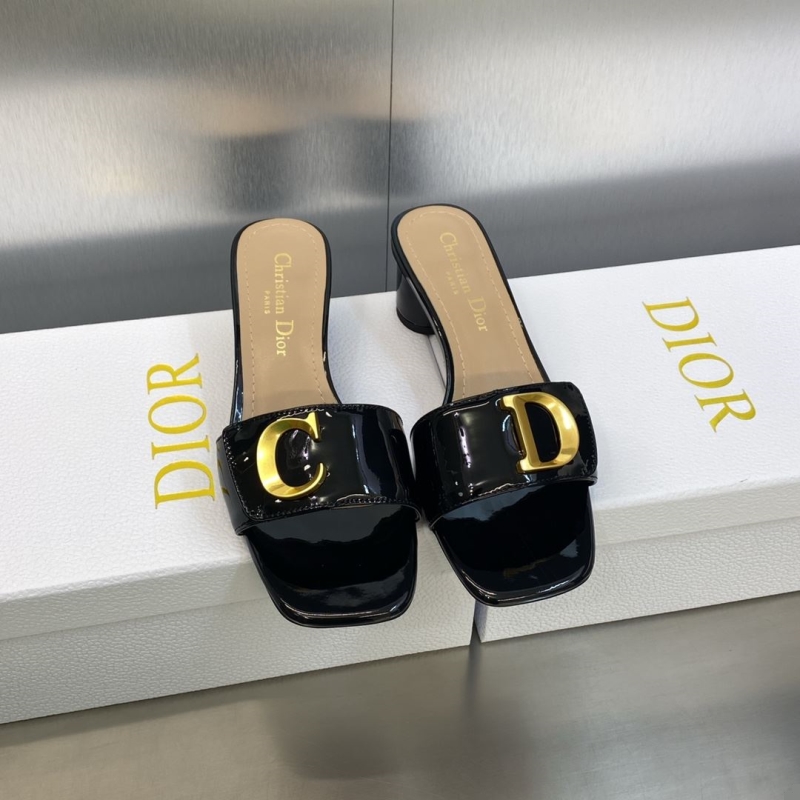 ch**an D*or slippers